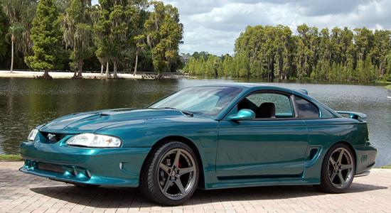 Beautiful blue Mustang with replica wheels from OE Wheels